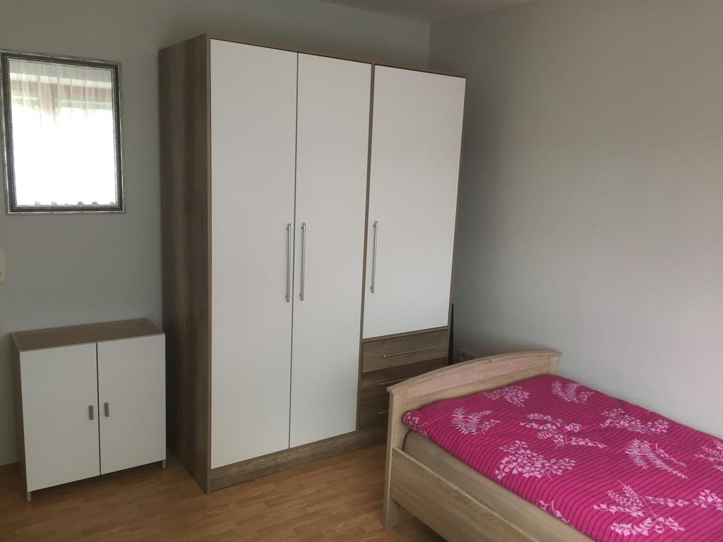 Mainzimmer Business Appartment - Monteurwohnung Mit Burgblick Вертхайм Екстериор снимка